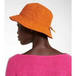 Jacquemus - shop -Jacquemus - shop unnamed file 1018