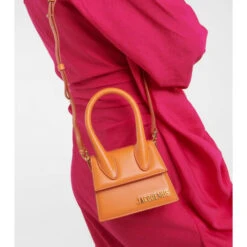 Budget 👍 Jacquemus Le Chiquito Leather Tote Bag 🎉