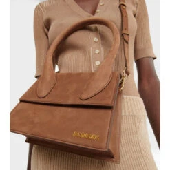 Buy 😀 Jacquemus Le Grand Chiquito Suede Tote Bag 🥰