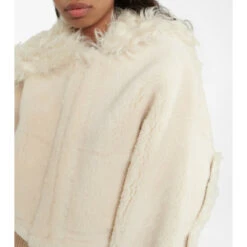 Best deal 🤩 Jacquemus La Veste Piloni Cropped Shearling Jacket 🤩 -Jacquemus - shop unnamed file 559
